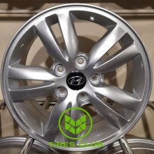 Replica Hyundai (ZY638) 6,5x16 5x114,3 ET47 DIA67,1 (silver)